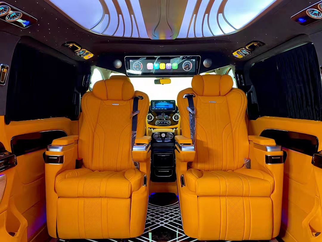 Bản sửa đổi nội thất Vito sang trọng của Mercedes-Benz Vito Business Edition