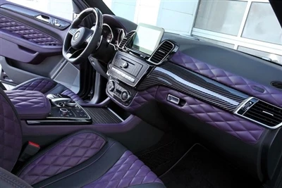 Topcar độ Mercedes AMG GLE 63 với nội thất bọc da màu tím và sợi carbon.