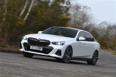 Cốt lõi và trái tim của thương hiệu BMW 5 Series